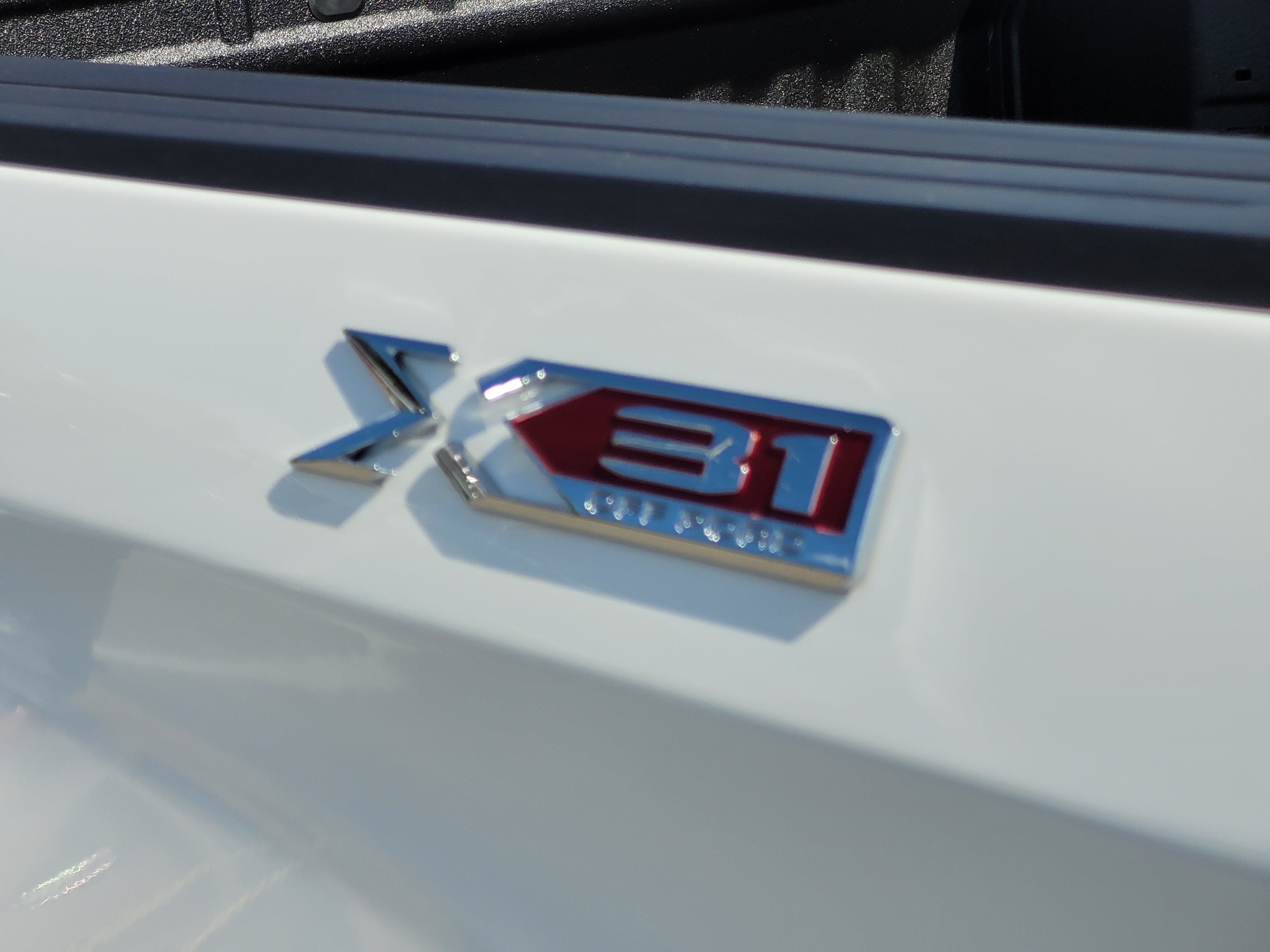 New 2026 GMC Sierra 1500 Elevation w/ Elevation Premium Package AWD/4WD image 8