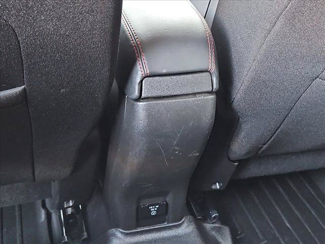 Used 2017 Jeep Renegade Trailhawk AWD/4WD image 17