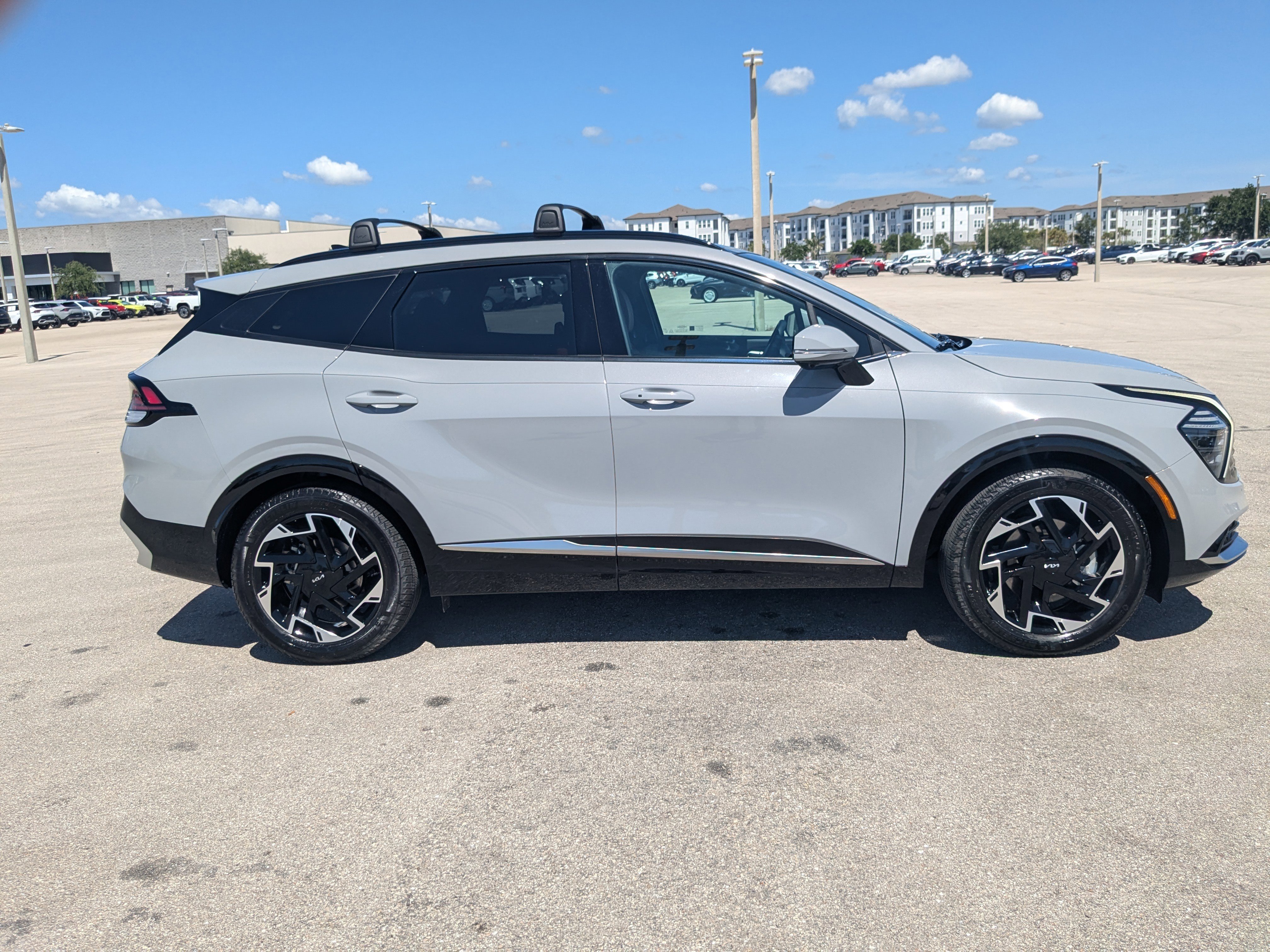 Certified 2024 Kia Sportage SX FWD image 4