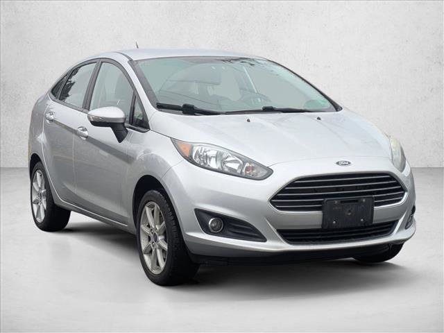 Used 2018 Ford Fiesta SE w/ Equipment Group 201A image 3
