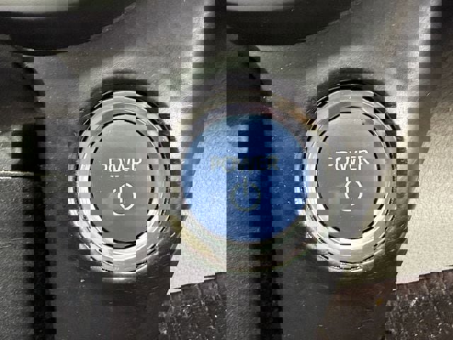 Used 2021 Toyota Sienna LE FWD image 22