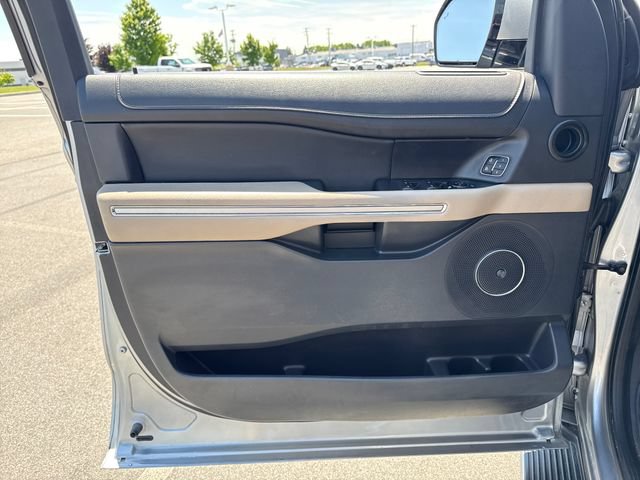 Used 2023 Ford Expedition Max Limited AWD/4WD image 26