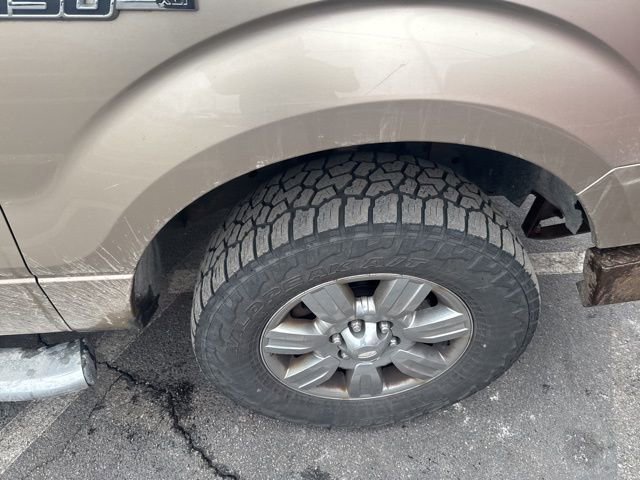 Used 2011 Ford F150 XLT w/ XLT Chrome Pkg image 13