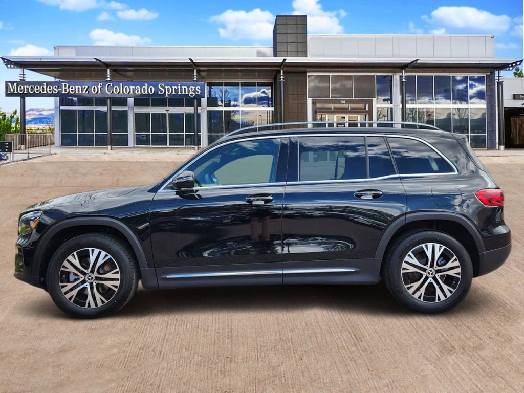 Used 2026 Mercedes-Benz GLB 250 4MATIC image 4