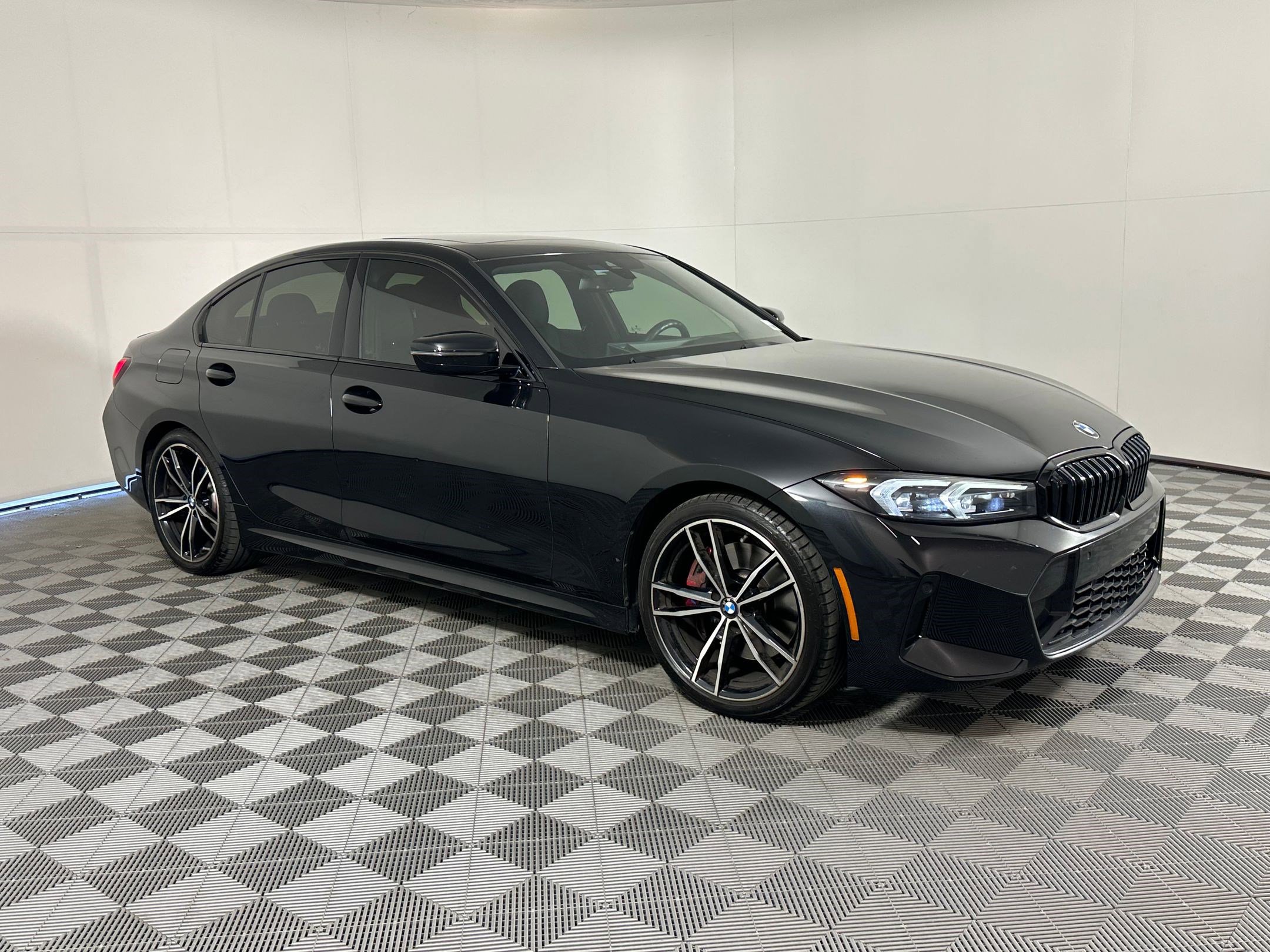 Certified 2023 BMW 330i Sedan w/ M Sport Package image 6