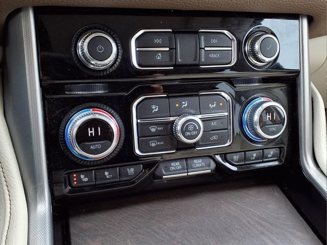 Used 2021 GMC Yukon Denali w/ Denali Premium Package image 20