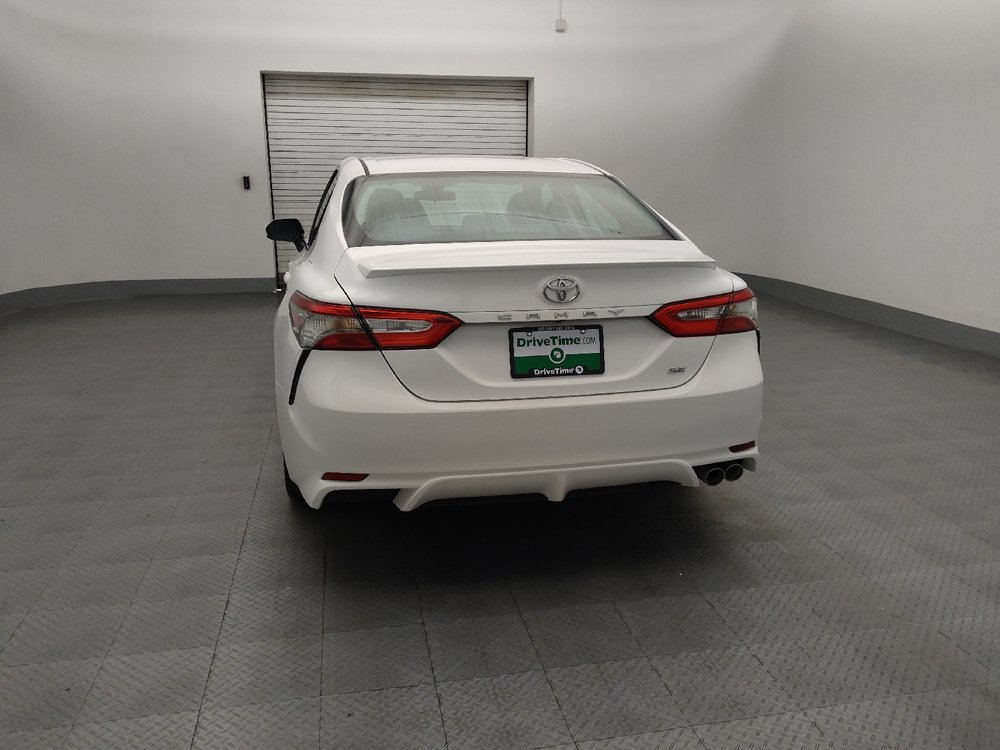 Used 2018 Toyota Camry SE FWD image 6