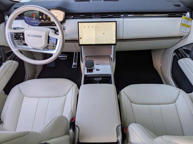 New 2026 Land Rover Range Rover Long Wheelbase SE image 14