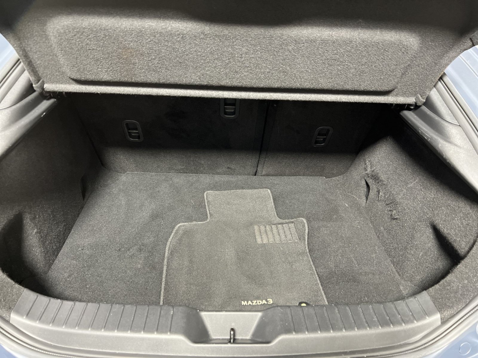 Used 2022 MAZDA MAZDA3 s FWD image 25