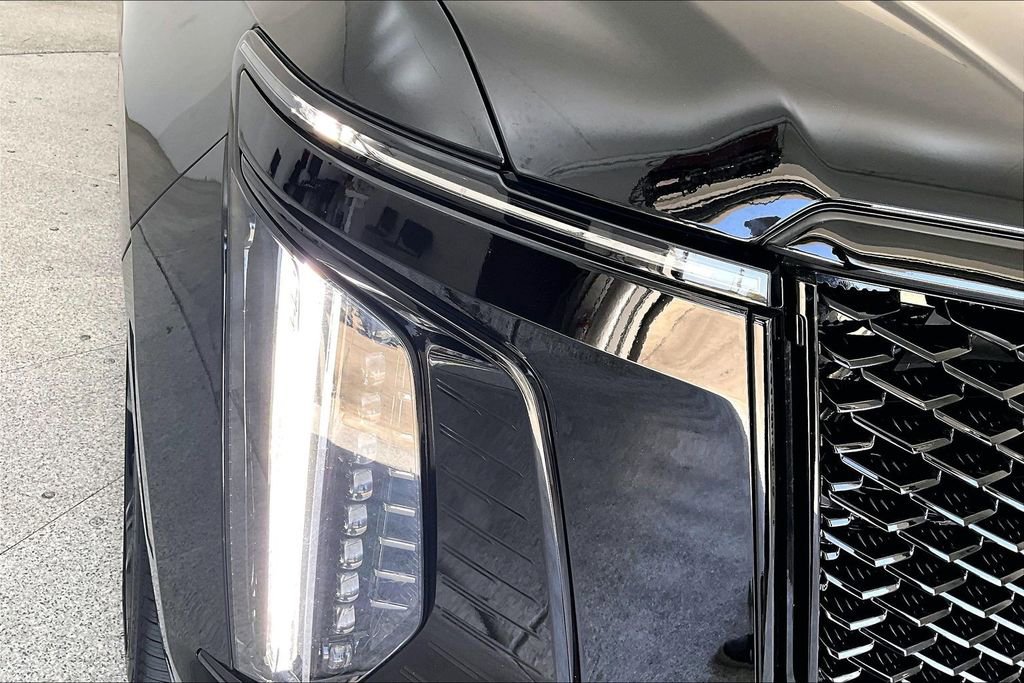 Used 2025 Cadillac Escalade Sport w/ Touring Package image 37