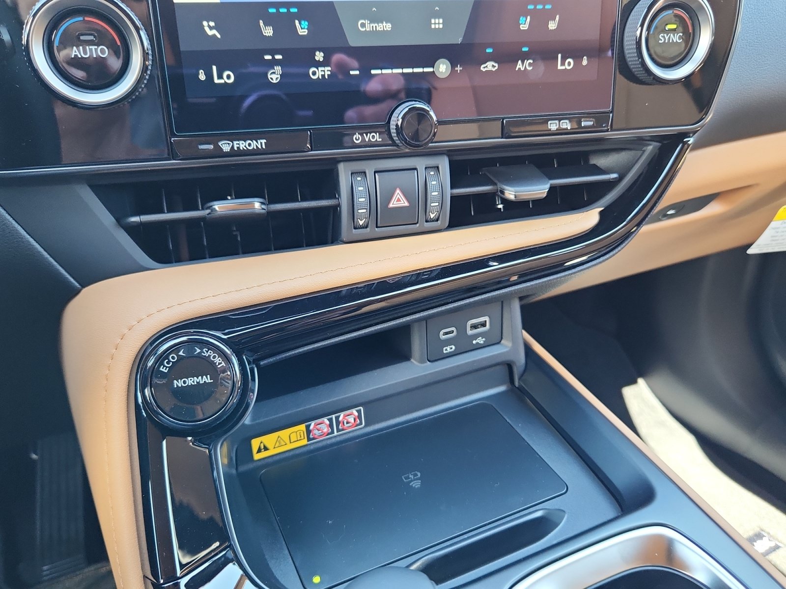 New 2026 Lexus NX 350h AWD w/ Premium Package image 12