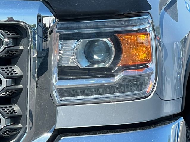 Used 2018 GMC Sierra 2500 SLE w/ SLE Preferred Package AWD/4WD image 39