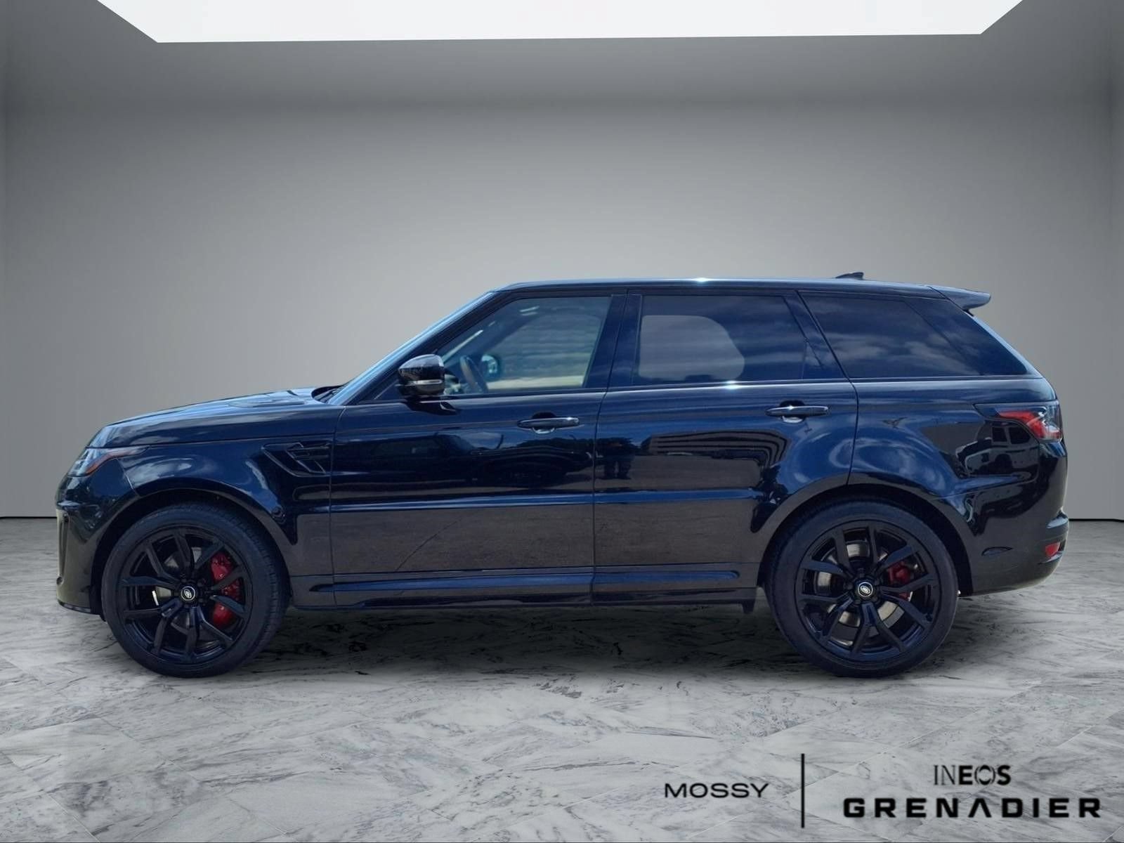 Used 2022 Land Rover Range Rover Sport SVR AWD/4WD image 5