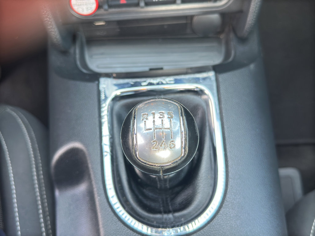 Used 2017 Ford Mustang Coupe image 21