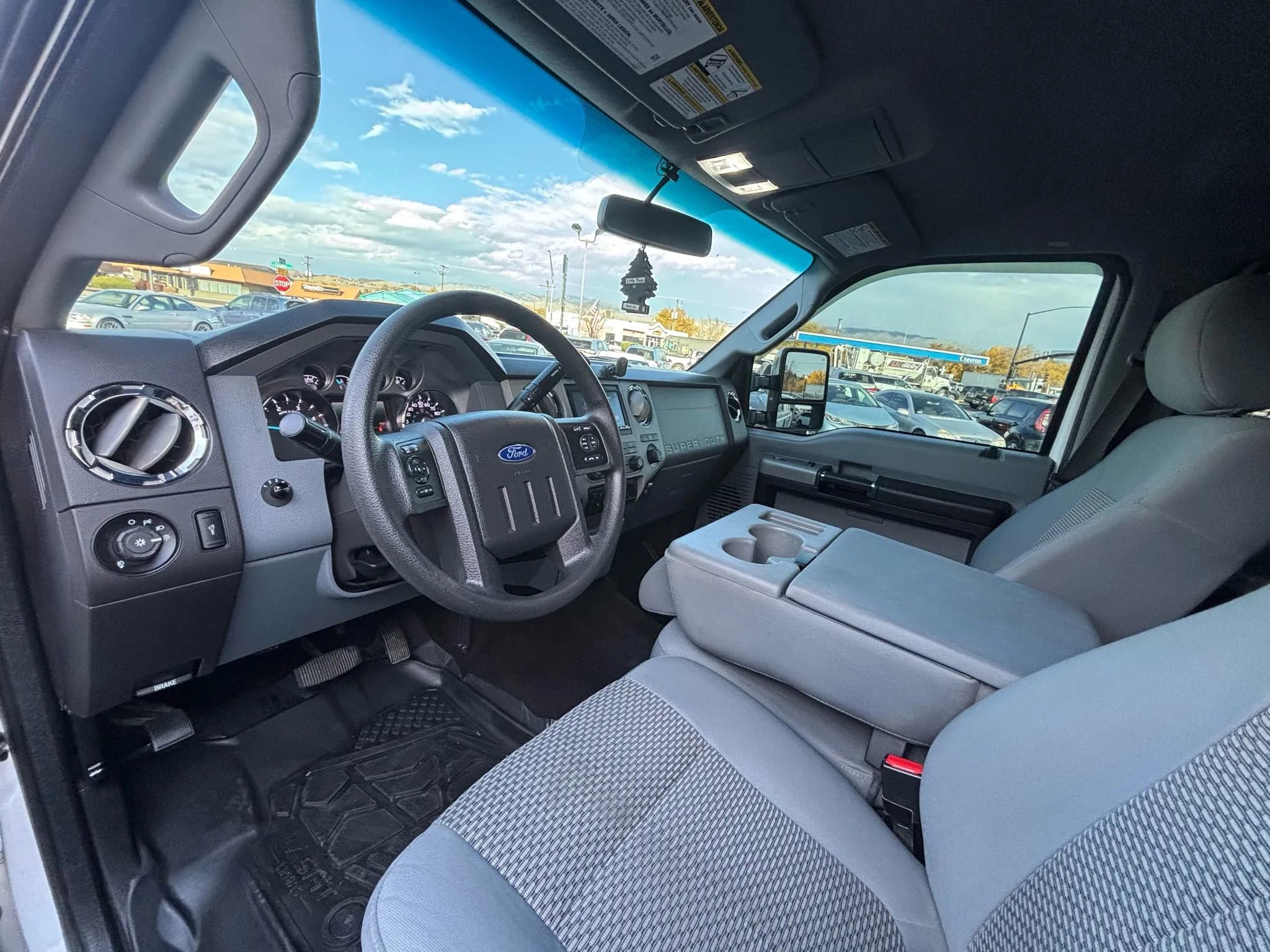 Used 2015 Ford F350 XLT w/ XLT Value Package AWD/4WD image 6