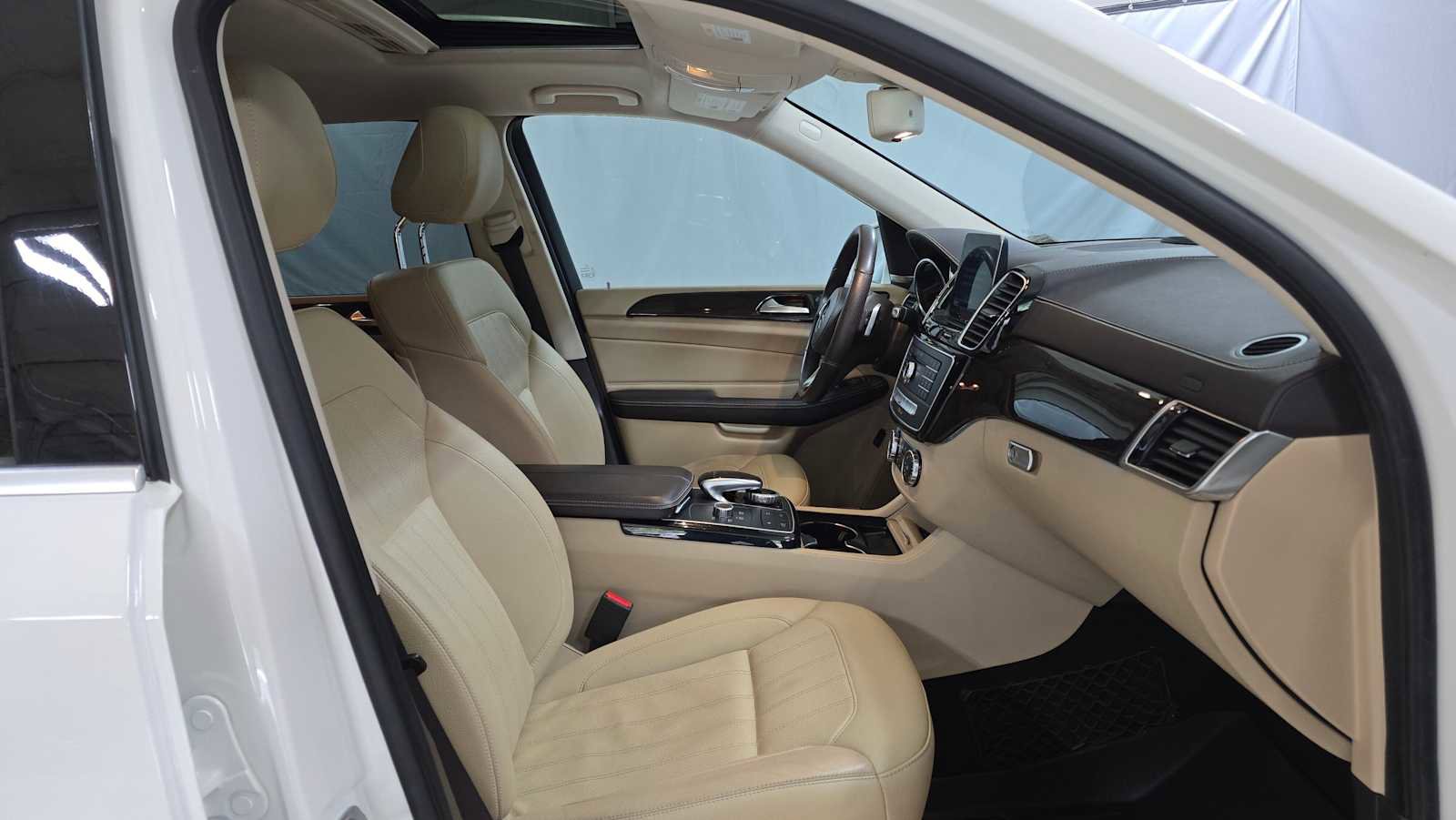 Certified 2017 Mercedes-Benz GLS 450 4MATIC image 10