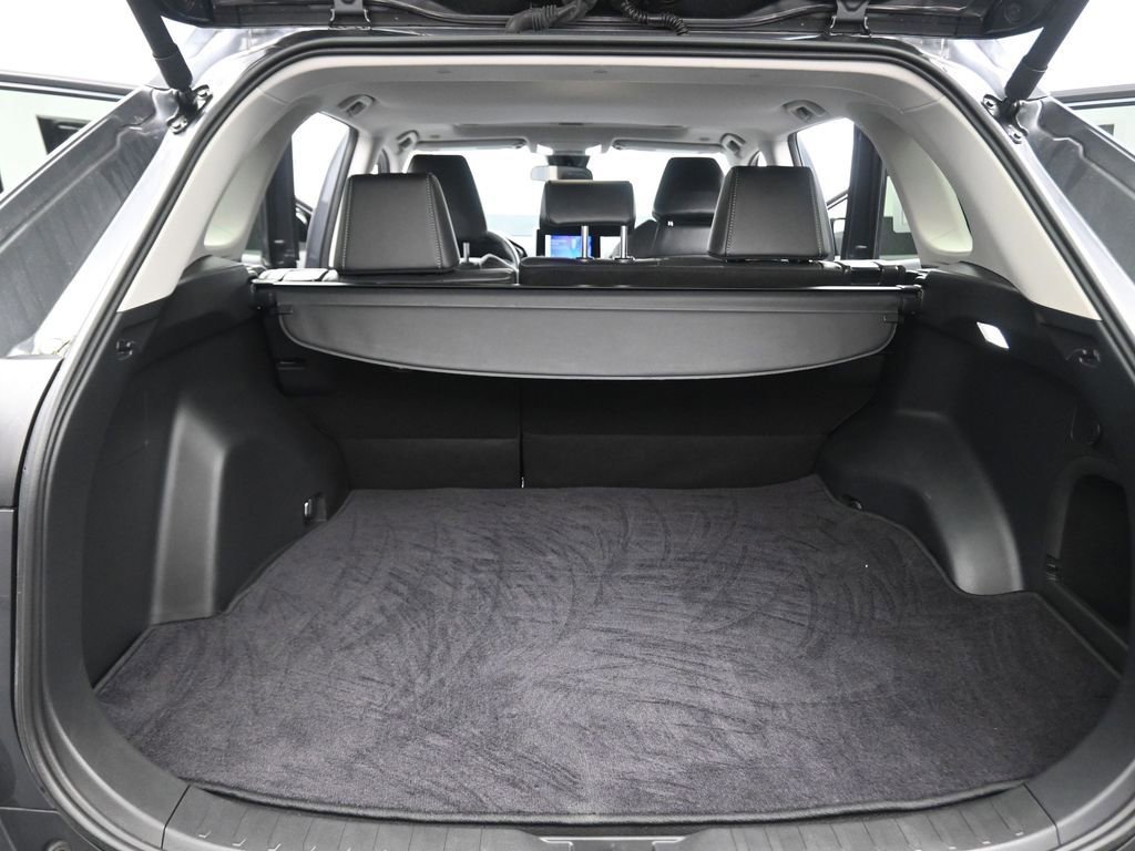 Used 2024 Toyota RAV4 XLE Premium image 14