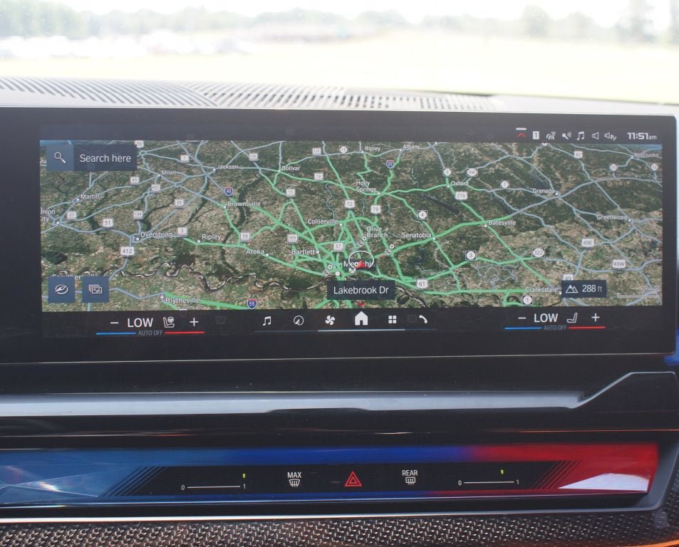 Used 2025 BMW M5 w/ Carbon Package AWD/4WD image 8