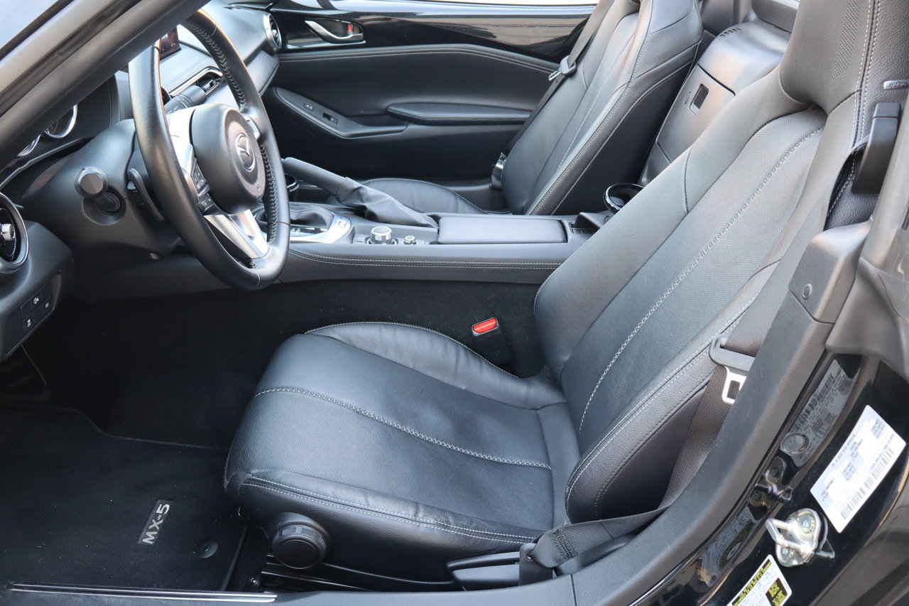 Used 2025 MAZDA MX-5 Miata RF Grand Touring RWD image 13