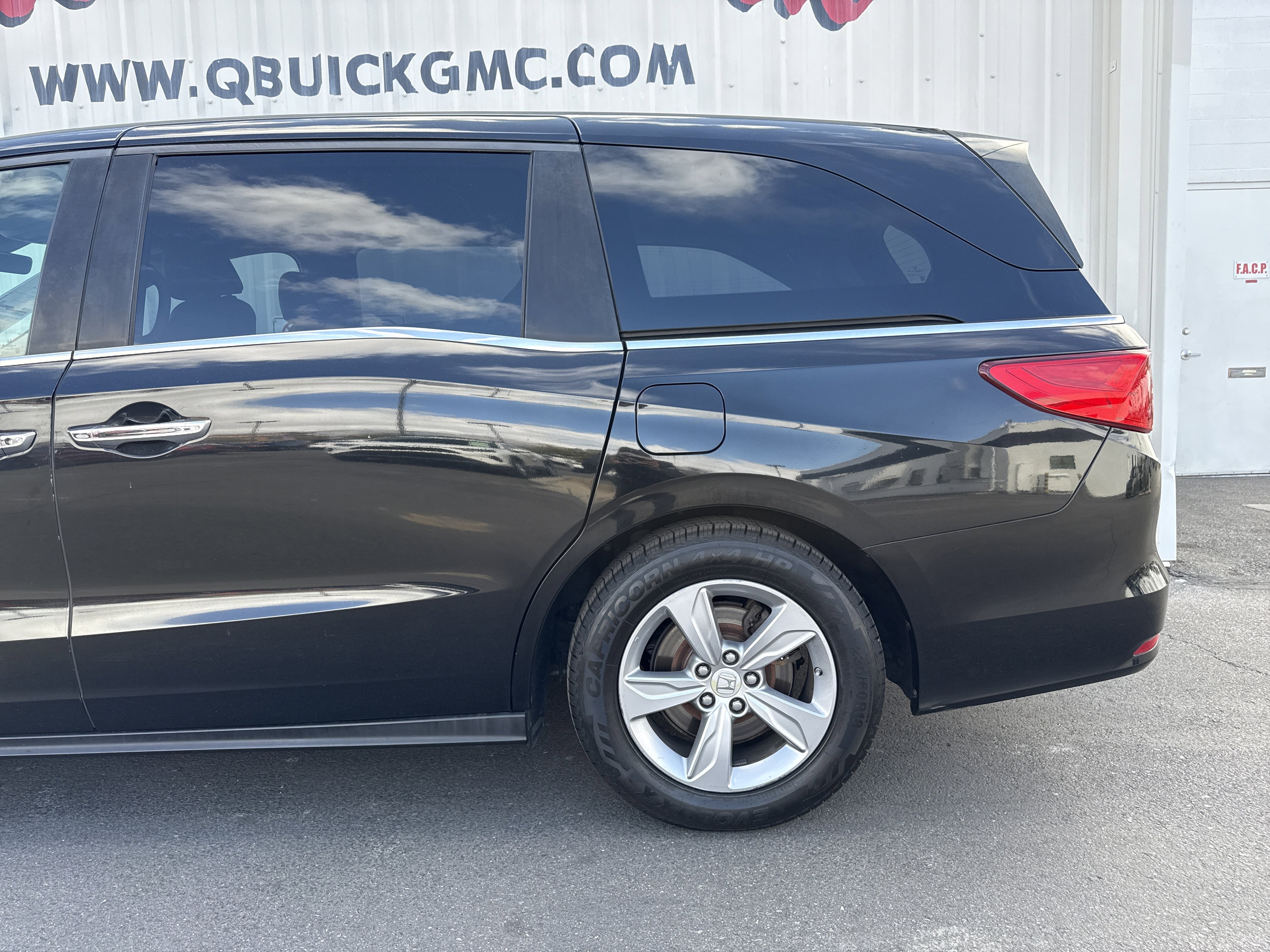 Used 2018 Honda Odyssey EX-L image 2