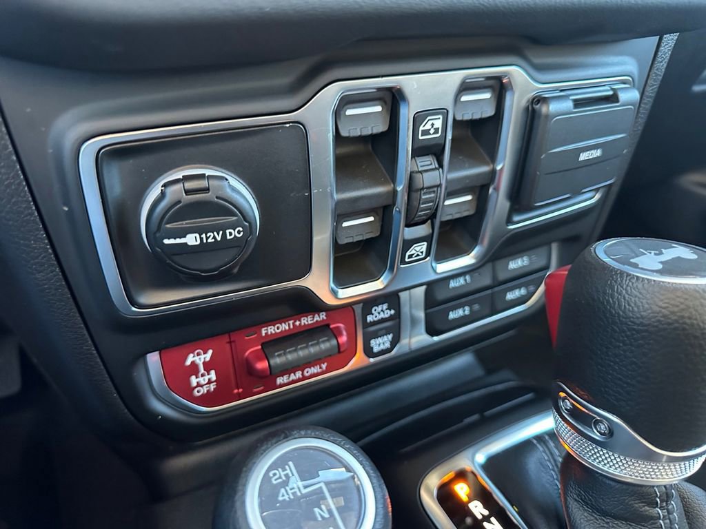 New 2026 Jeep Wrangler Unlimited Rubicon w/ Technology Group AWD/4WD image 21