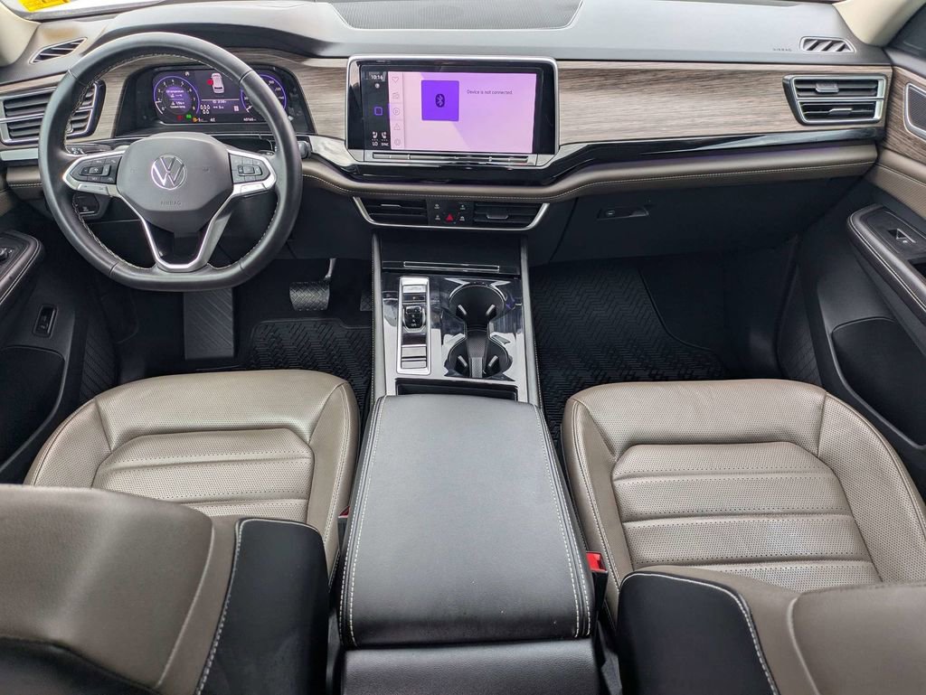 Certified 2024 Volkswagen Atlas SEL AWD/4WD image 2