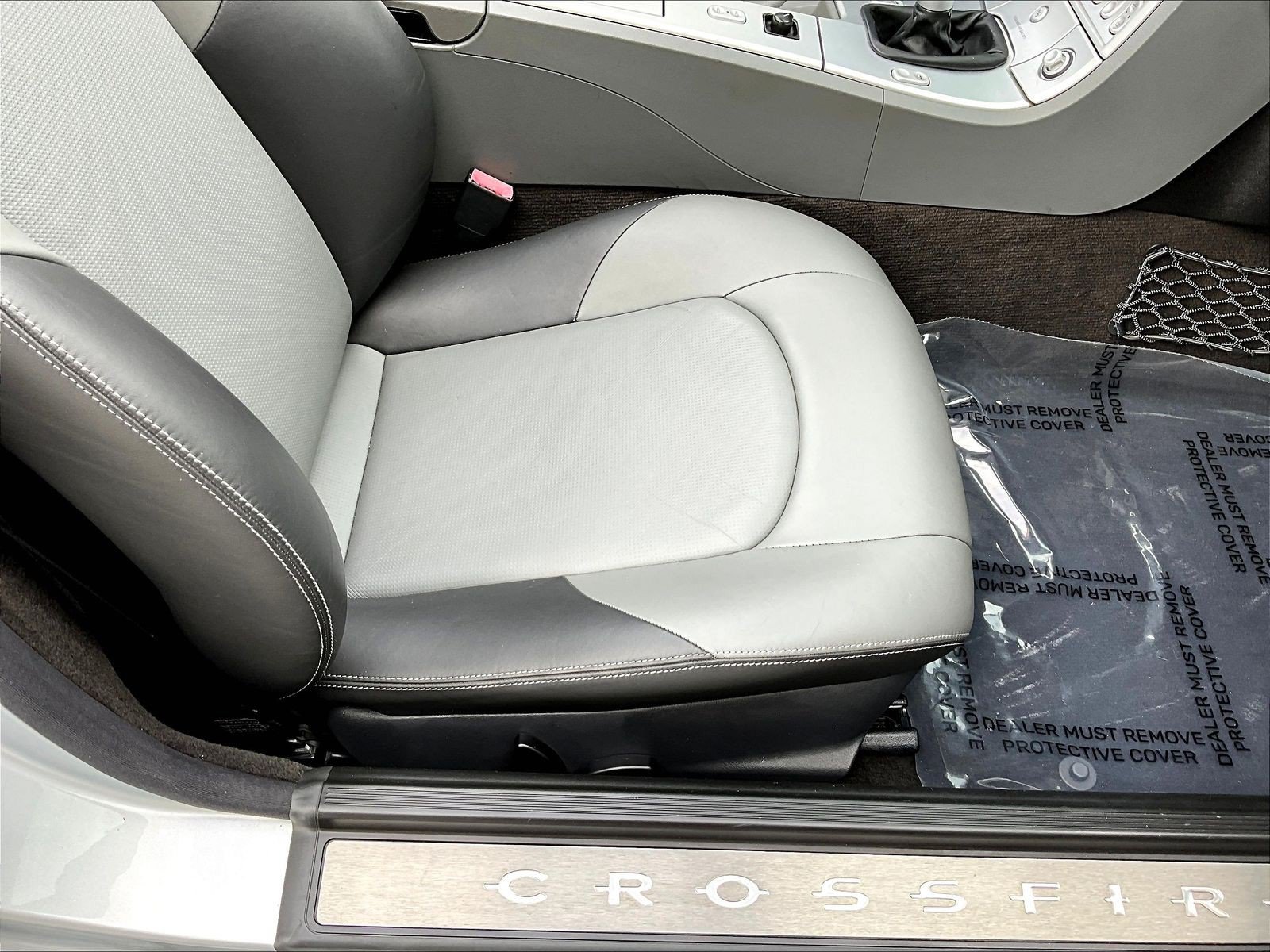 Used 2007 Chrysler Crossfire Limited RWD image 32