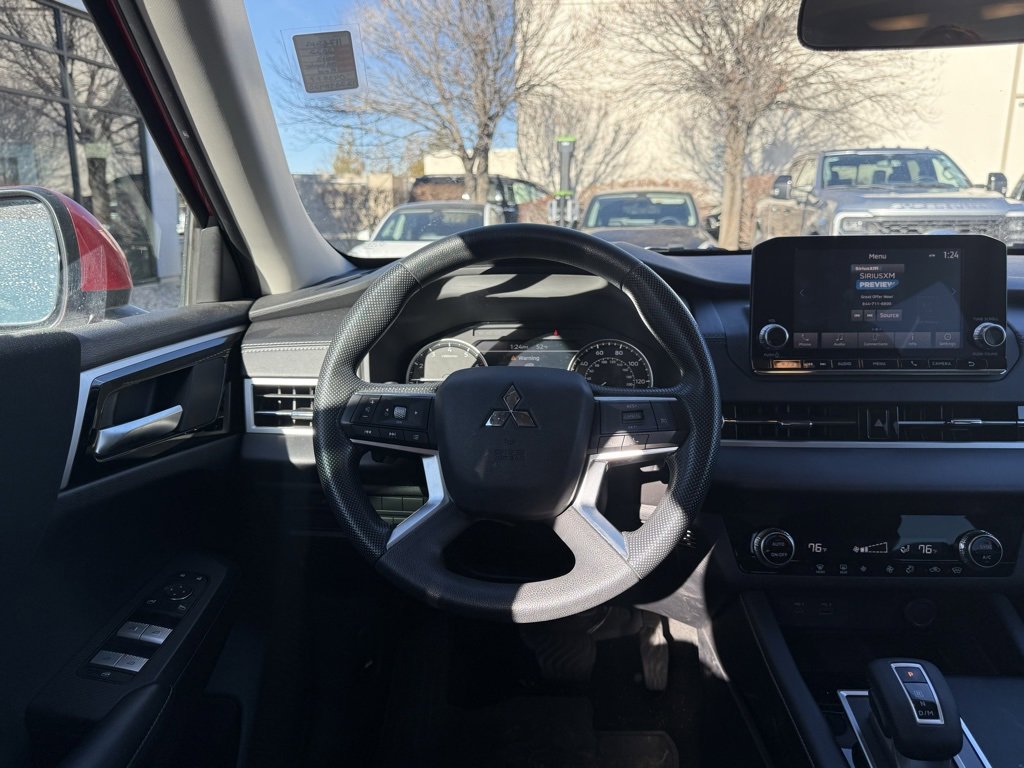 Used 2022 Mitsubishi Outlander ES image 21