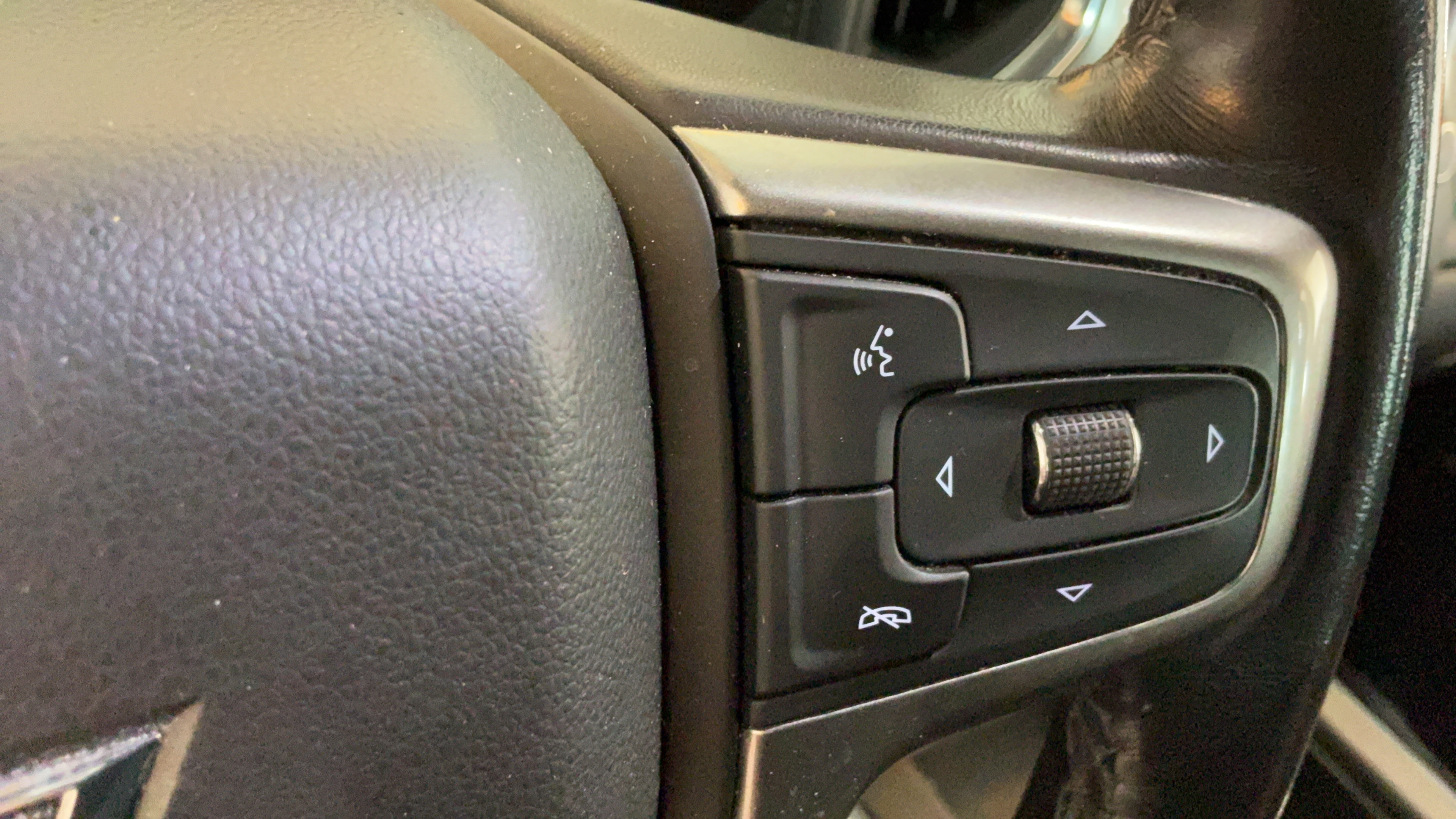 Used 2021 Chevrolet Silverado 1500 LT Trail Boss w/ Convenience Package II AWD/4WD image 22