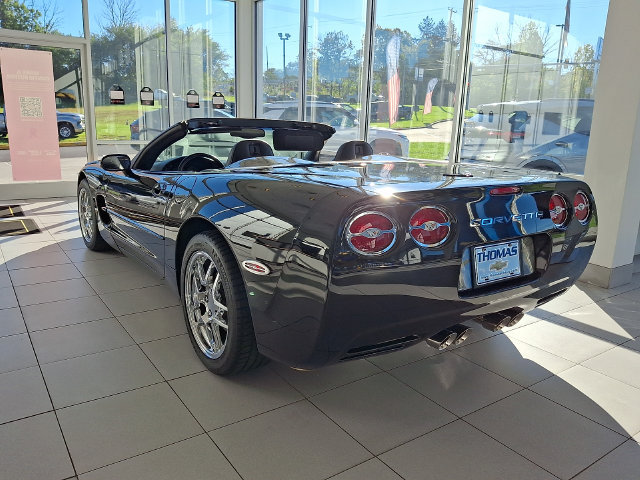 Used 2001 Chevrolet Corvette Convertible w/ Preferred Equipment Group2 RWD image 5