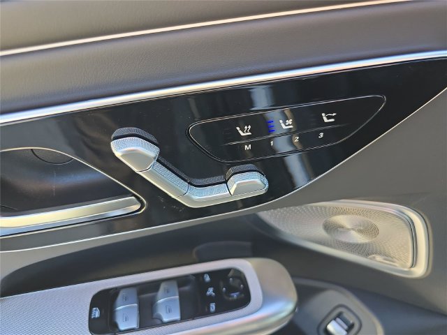 Certified 2025 Mercedes-Benz CLE 53 AMG 4MATIC Cabriolet image 15