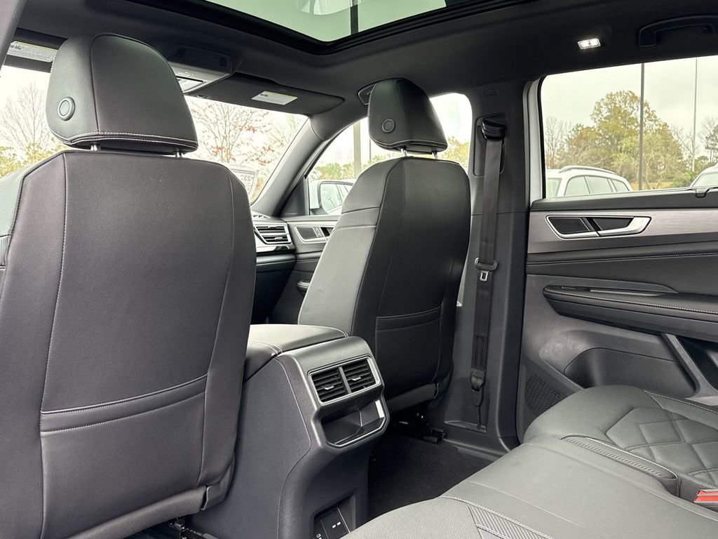 New 2026 Volkswagen Atlas Cross Sport SE image 13