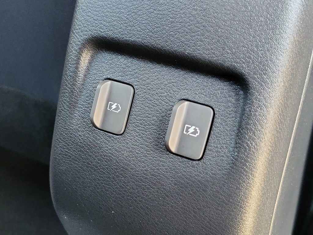 Used 2023 Nissan Kicks SV FWD image 20