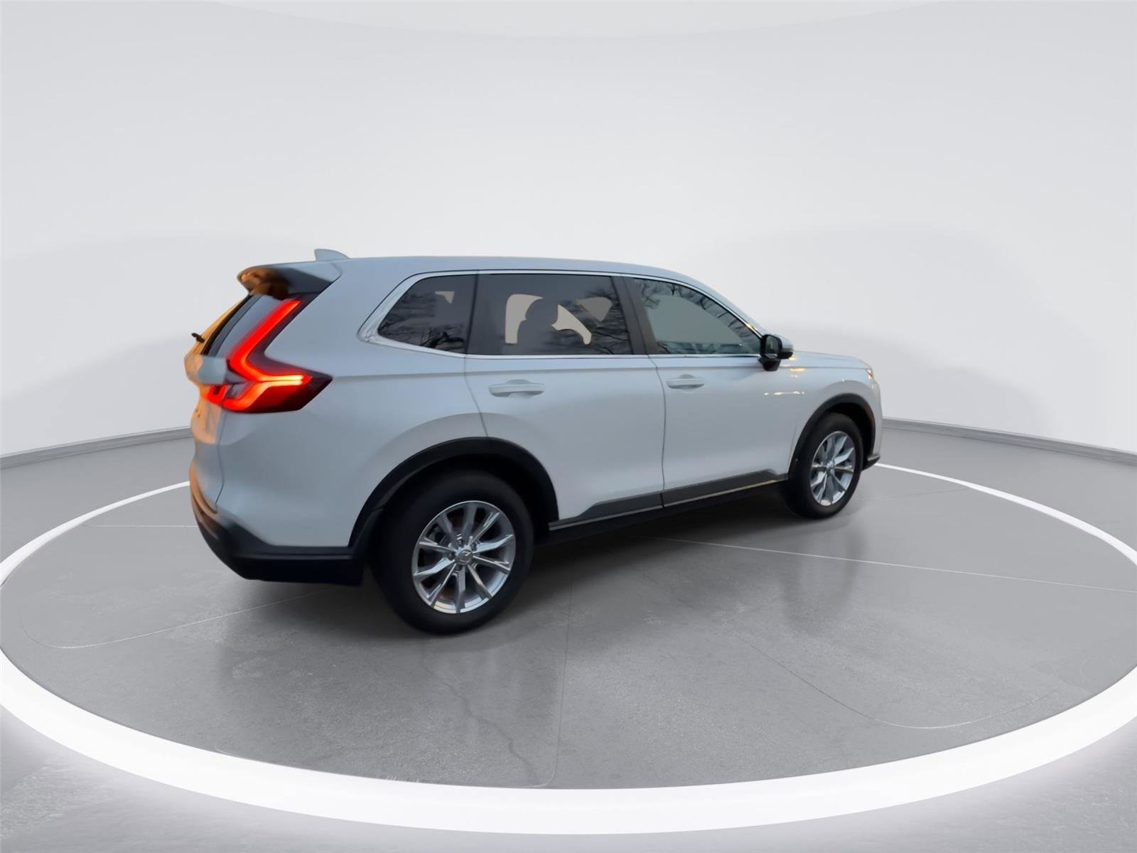 Used 2025 Honda CR-V EX image 8