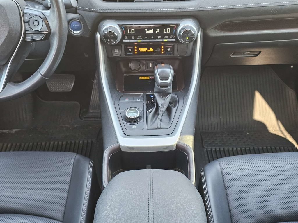 Used 2022 Toyota RAV4 Limited AWD/4WD image 19