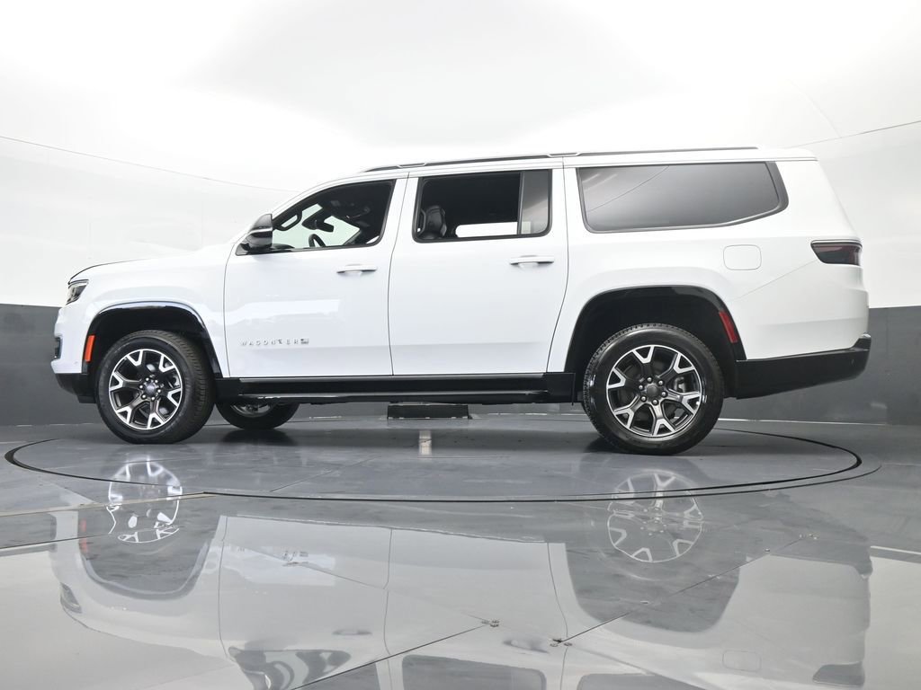 Used 2023 Jeep Wagoneer L Series III w/ Preferred Equipment Group image 63