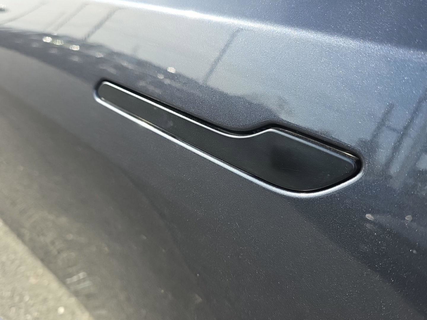 Used 2024 Tesla Model Y Long Range image 37