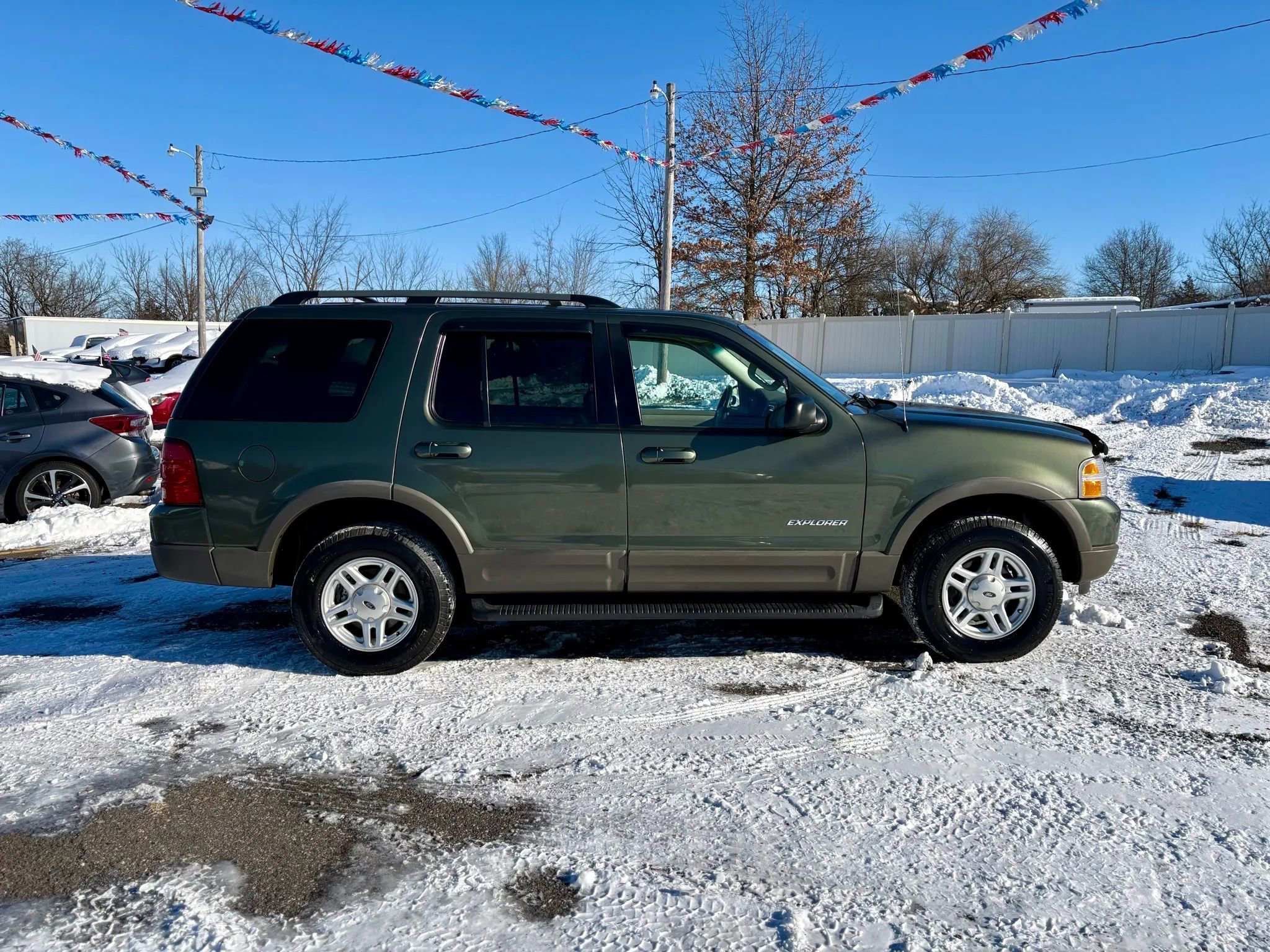 Used 2002 Ford Explorer XLT image 6