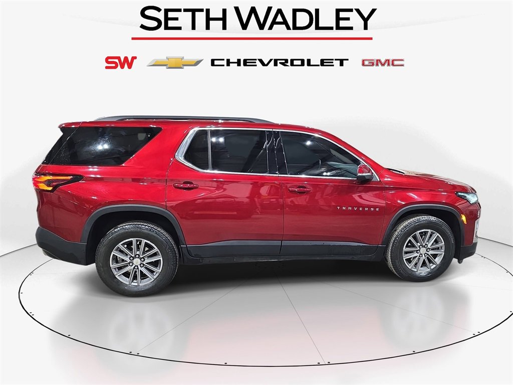 Used 2024 Chevrolet Traverse LT image 8