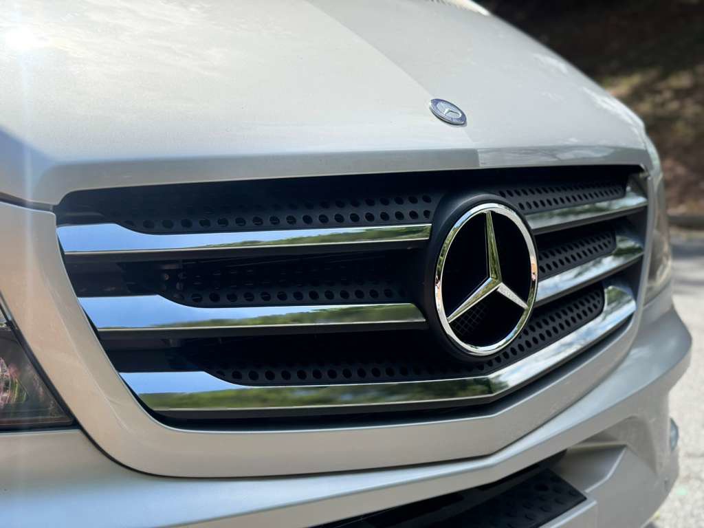 Used 2015 Mercedes-Benz Sprinter 3500 image 14