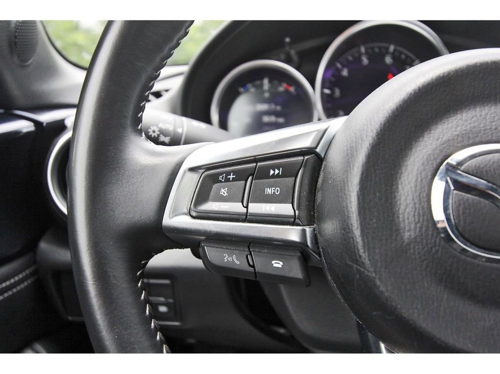 Used 2025 MAZDA MX-5 Miata RF Grand Touring RWD image 13