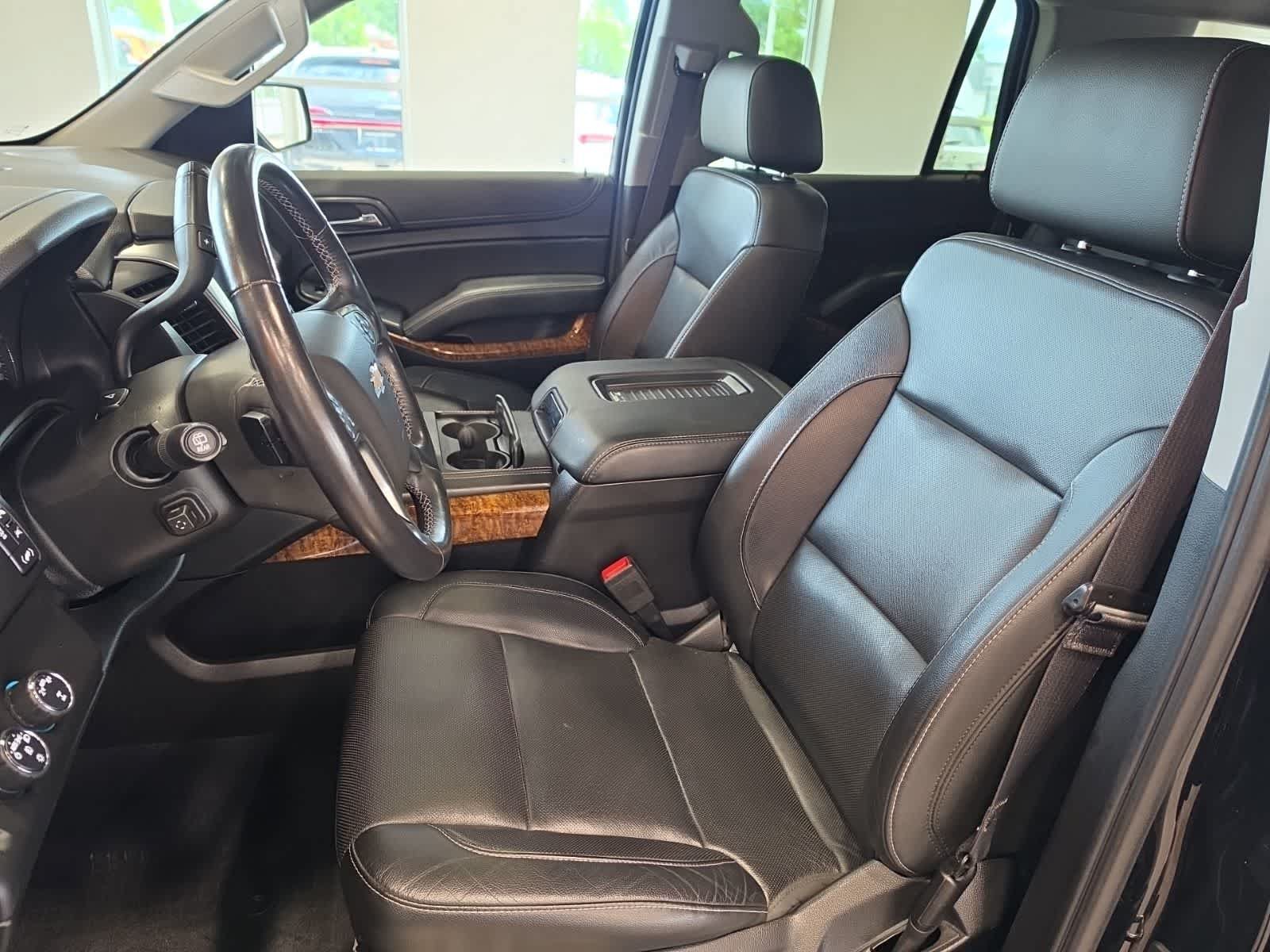 Used 2020 Chevrolet Tahoe Premier AWD/4WD image 15