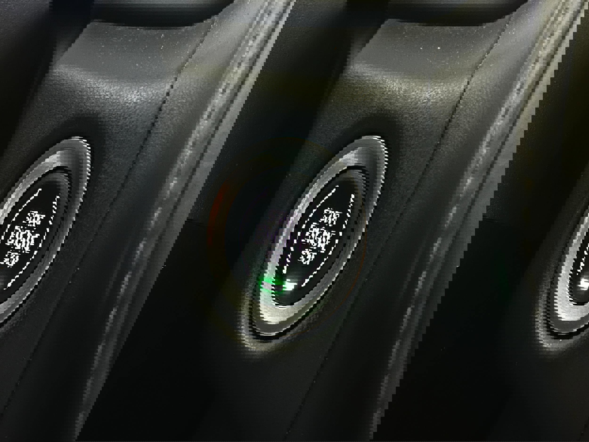 Used 2022 Chevrolet Suburban Z71 image 11