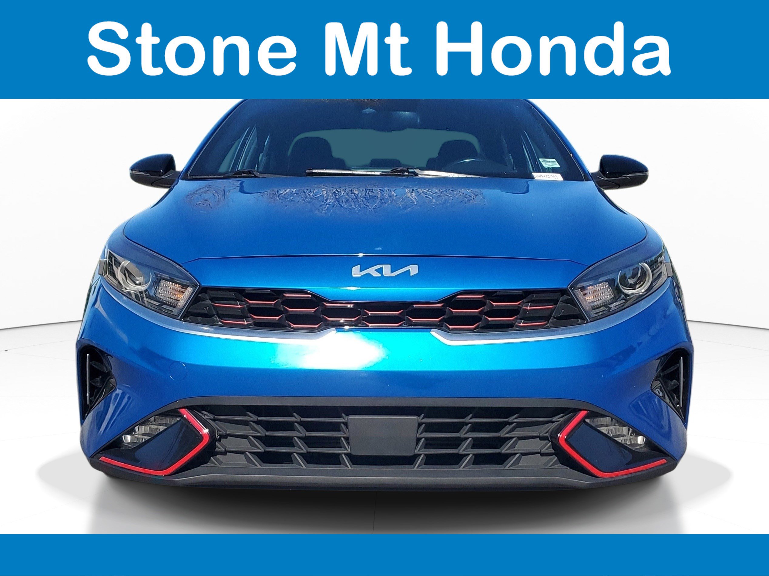 Used 2023 Kia Forte GT-Line w/ GT-Line Technology Package image 2