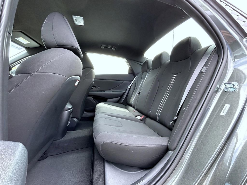 New 2026 Hyundai Elantra Sport FWD image 19