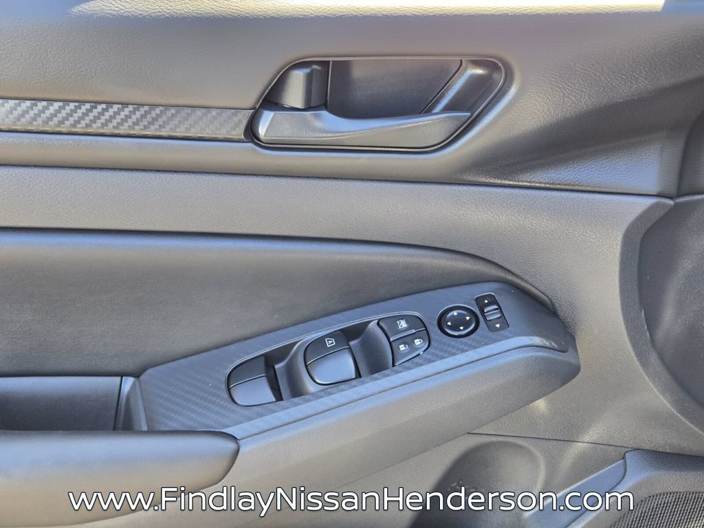 Used 2025 Nissan Altima 2.5 S FWD image 19