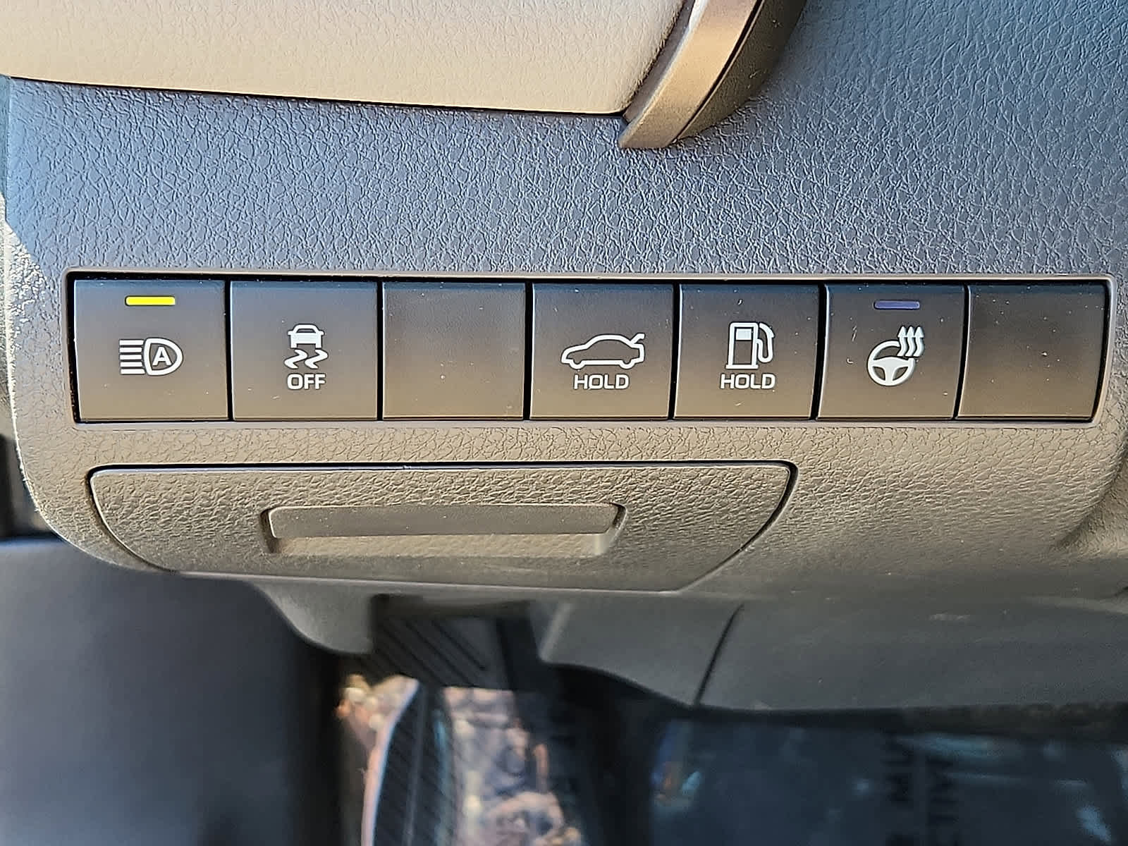 Certified 2021 Toyota Camry XLE image 22
