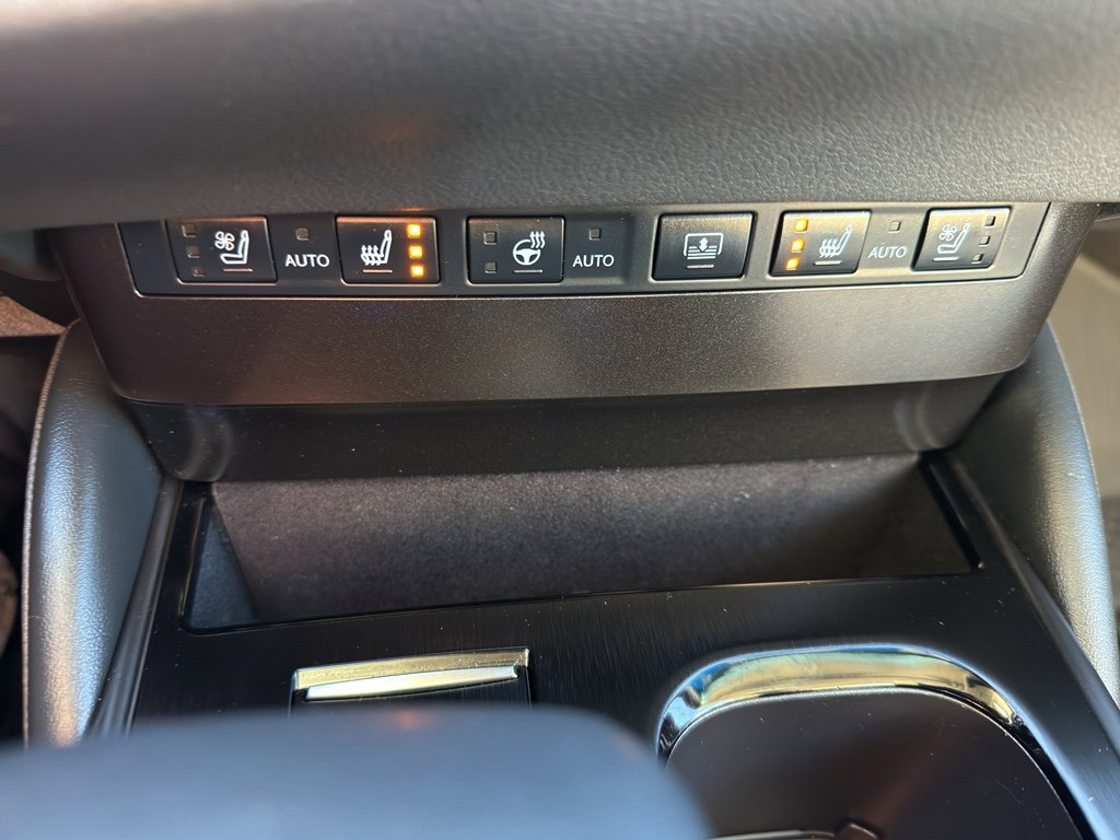 Used 2024 Lexus ES 350 Ultra Luxury w/ Accessory Package (Z1) image 20