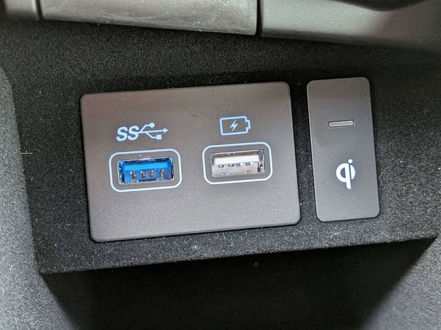 Used 2025 Genesis Electrified GV70 AWD/4WD image 27