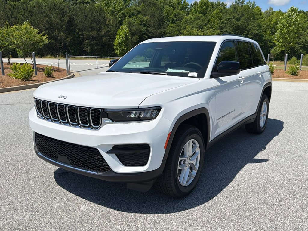 New 2026 Jeep Grand Cherokee Laredo X AWD/4WD image 3